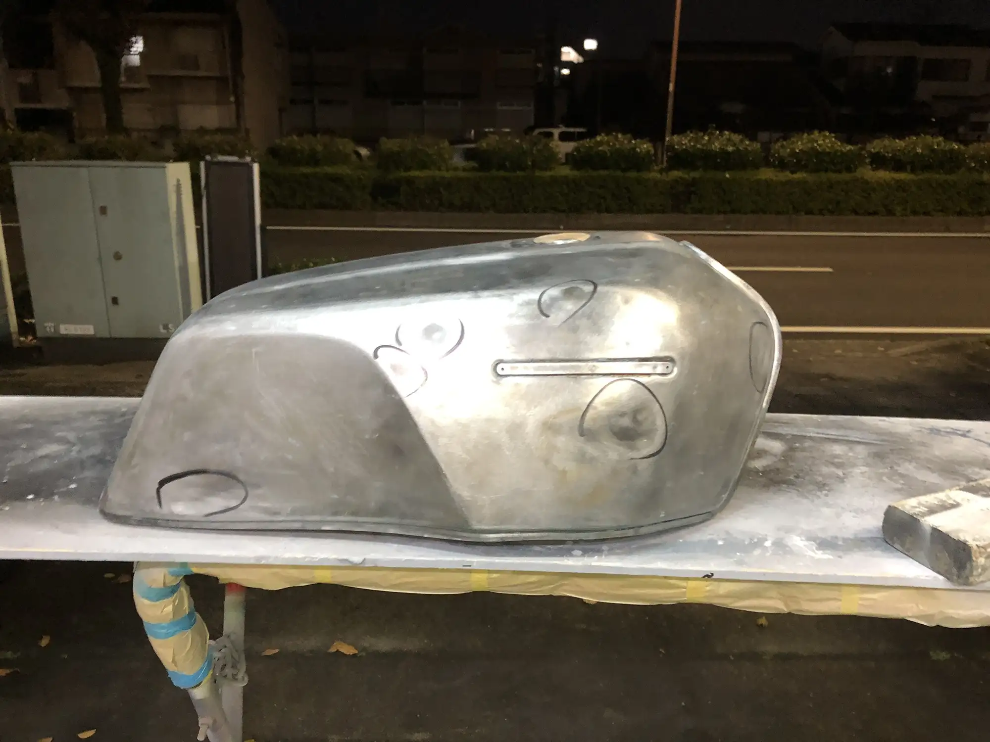 kawasaki Z1000J タンク塗装再生