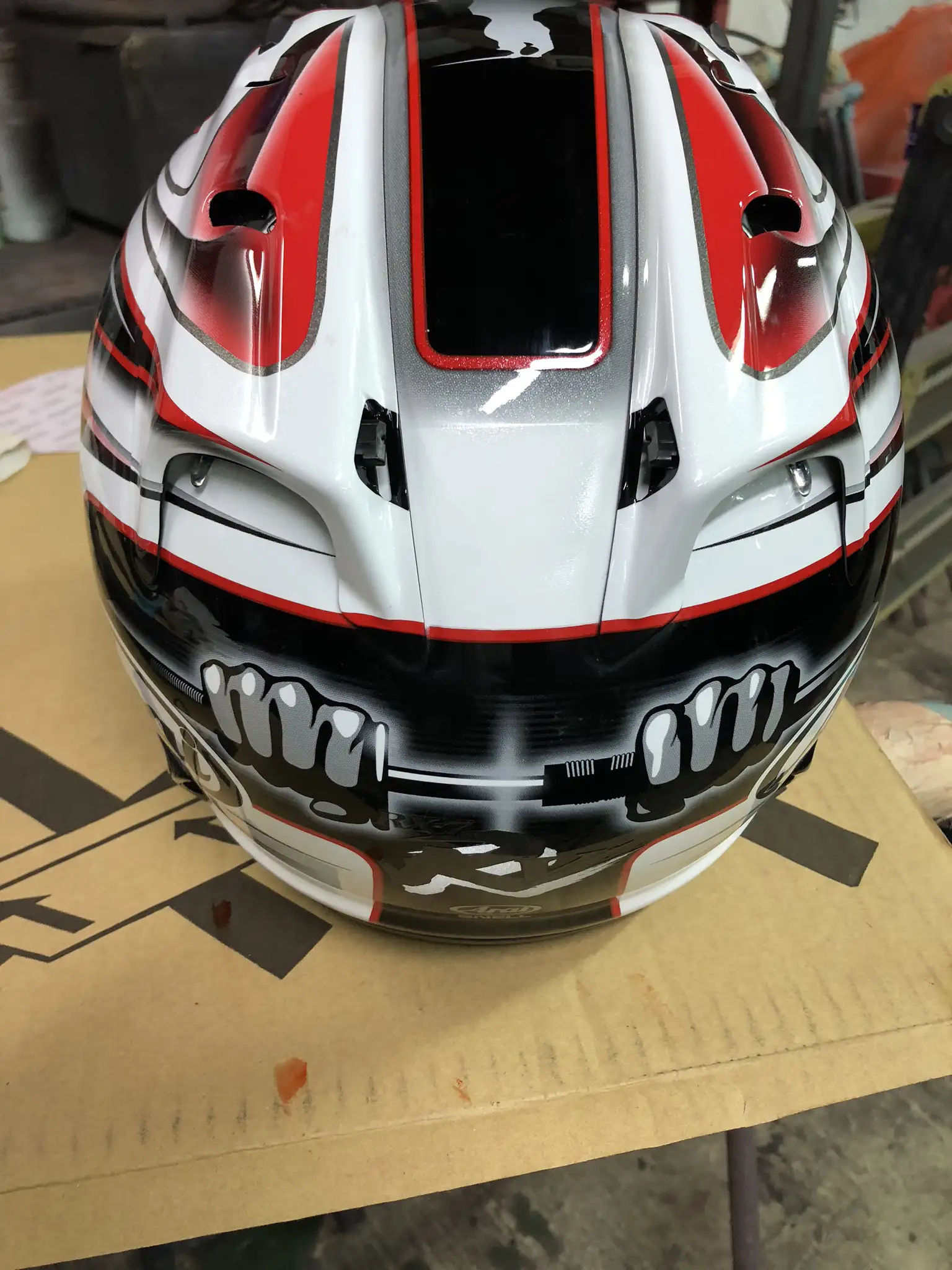 ヘルメット小傷修復施工例