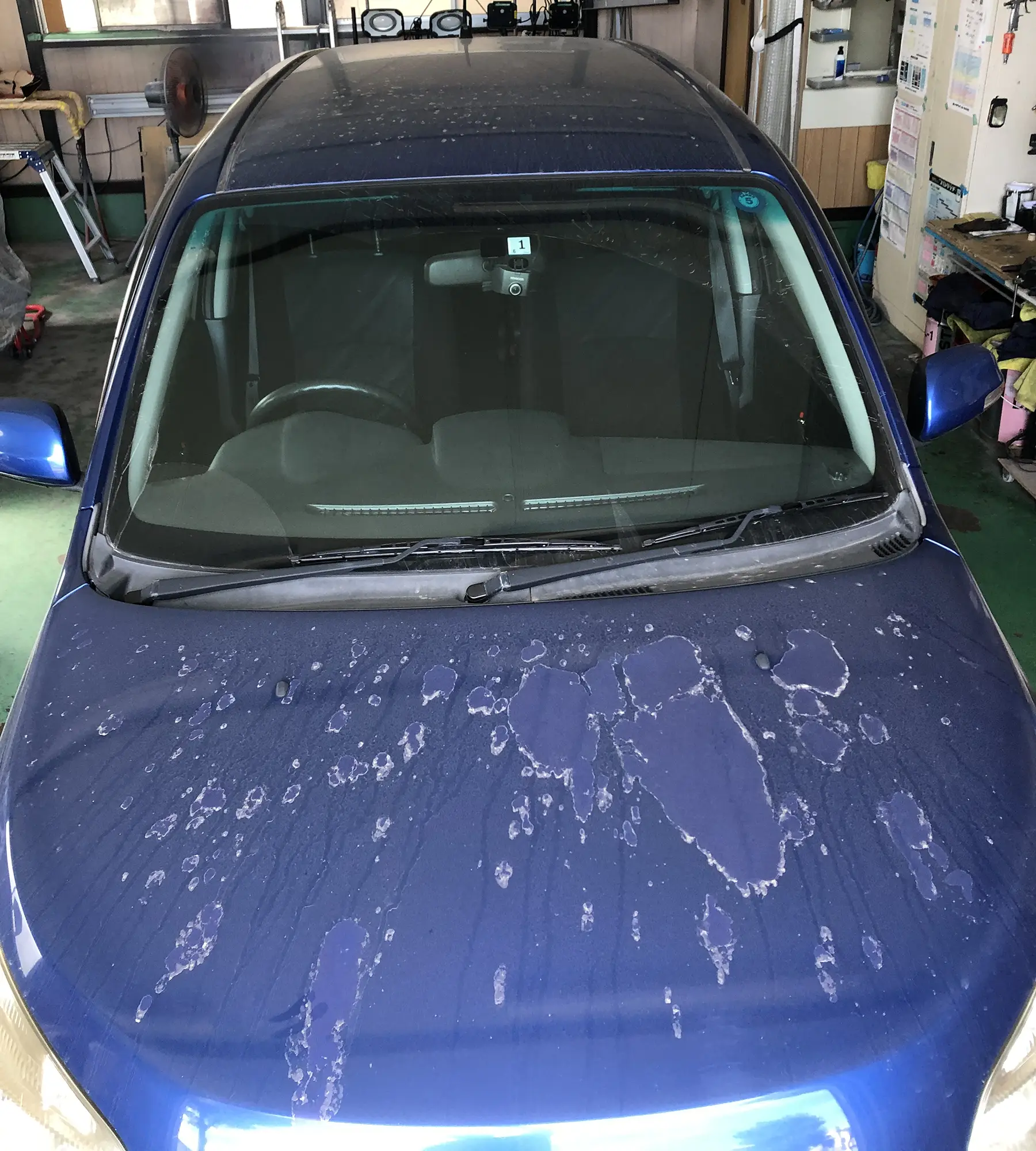 トヨタ・ラッシュ クリア剥がれ、下処理・塗装修理